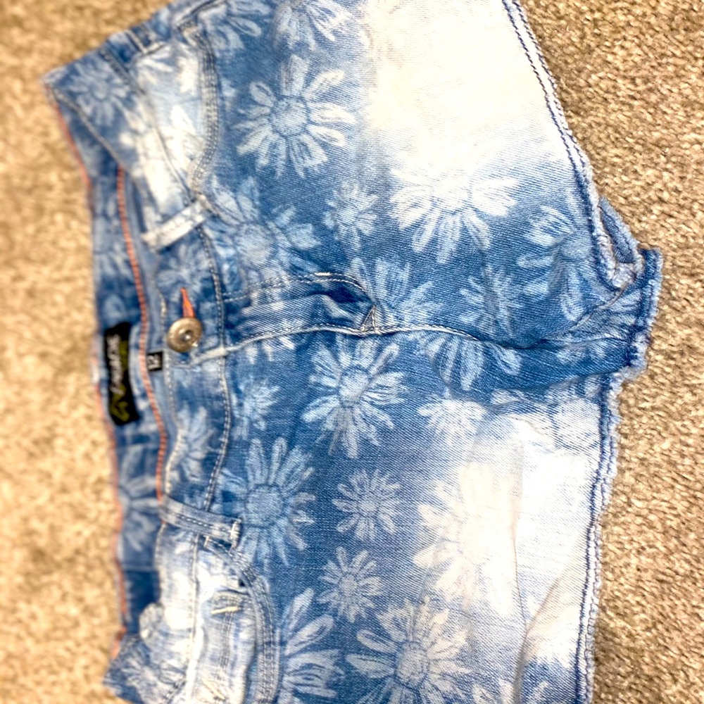 Flower shorts